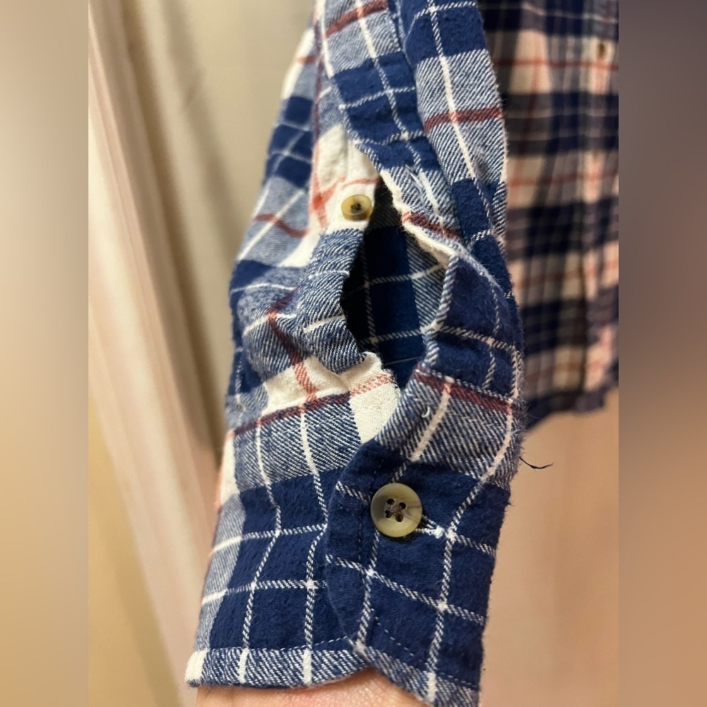 ⚫️ BOGO J. Crew women’s plaid shirt size small - Picture 6 of 6